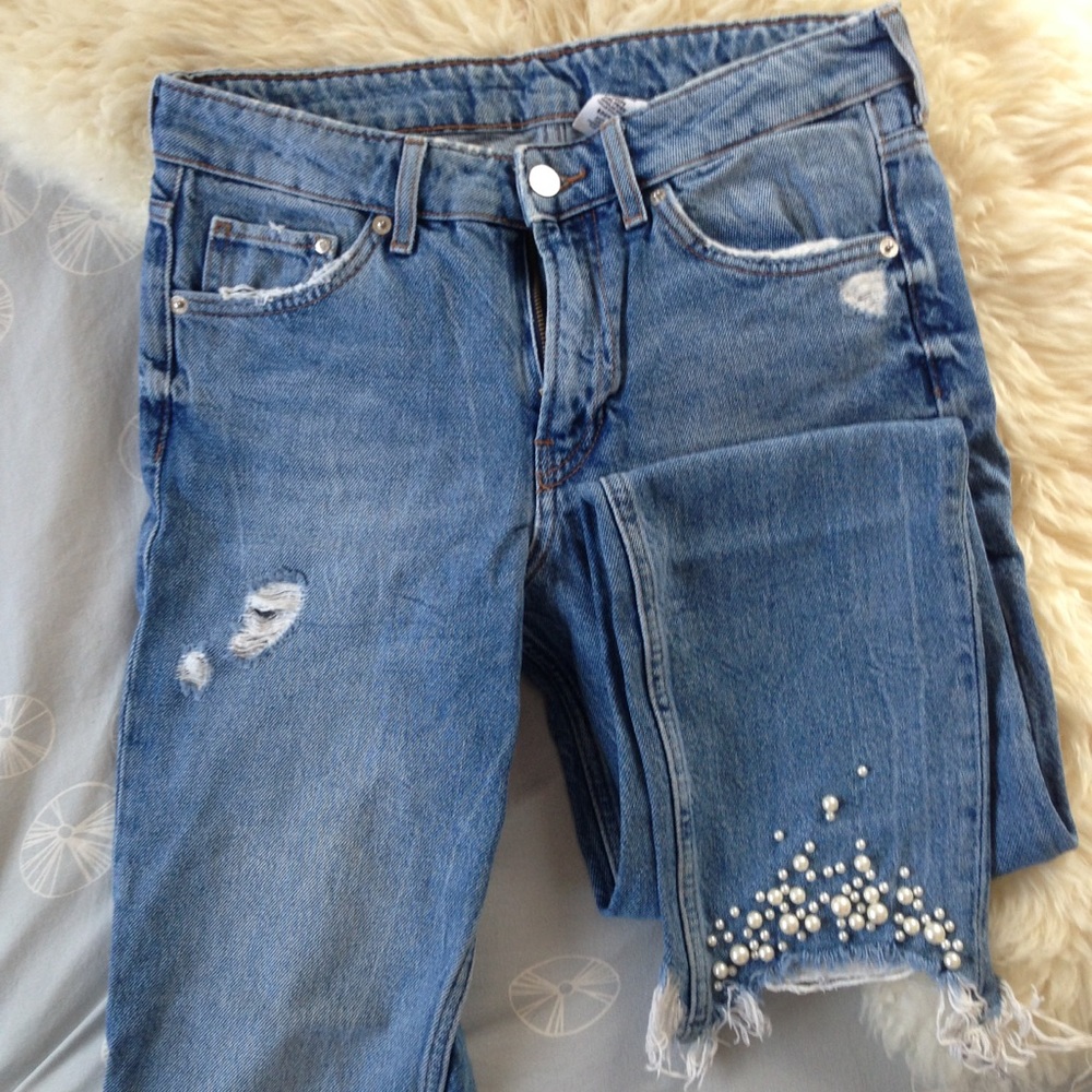 H&M Girlfriend fit jeans with pearl details